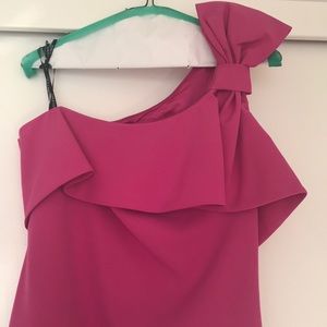 Vince Camuto pink one shoulder bow dress